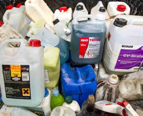 Service de collecte des produits chimiques