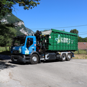 Camion-grue de collecte du verre fonctionnant au Gaz